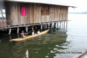 lac-santani-enfants-pirogue (2)